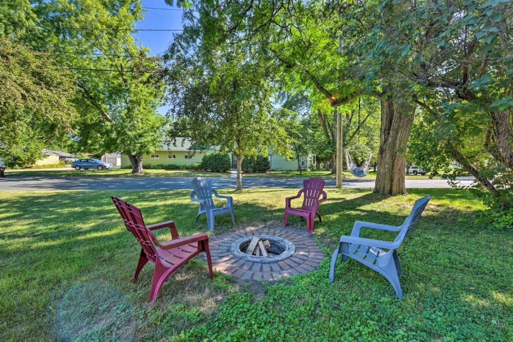 Blue Haven Watertown Retreat By Crow River!